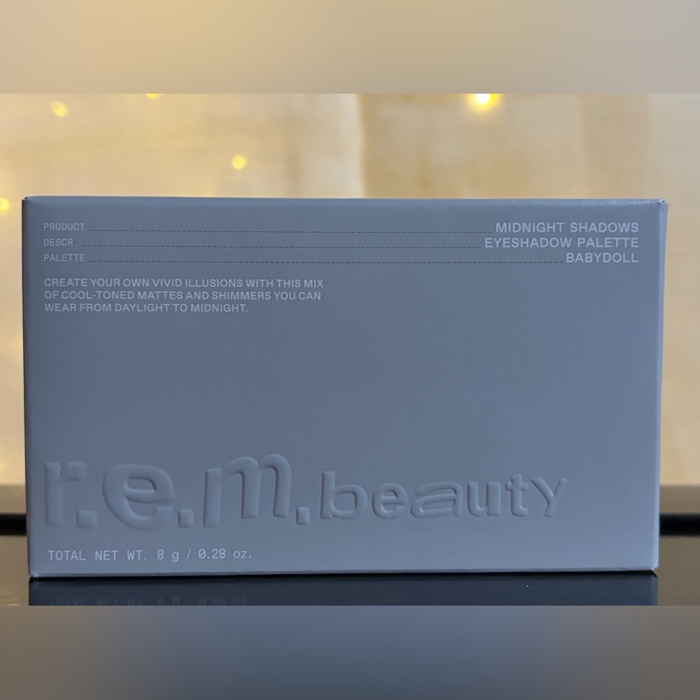 R.E.M.Beauty Eyeshadow Palette in Baby Doll